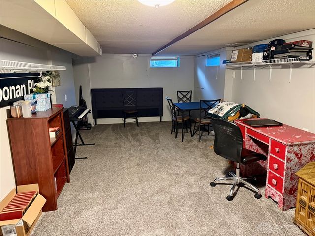 1033 Westmont Circle, Springfield, OH 45503