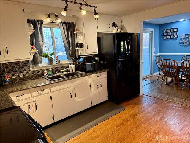 1033 Westmont Circle, Springfield, OH 45503