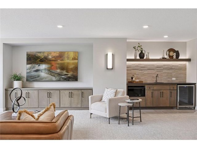 3634 Knightsbridge Trail N, Lake Elmo, MN 55042