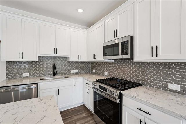 1607 Worley Way NW, Atlanta, GA 30318