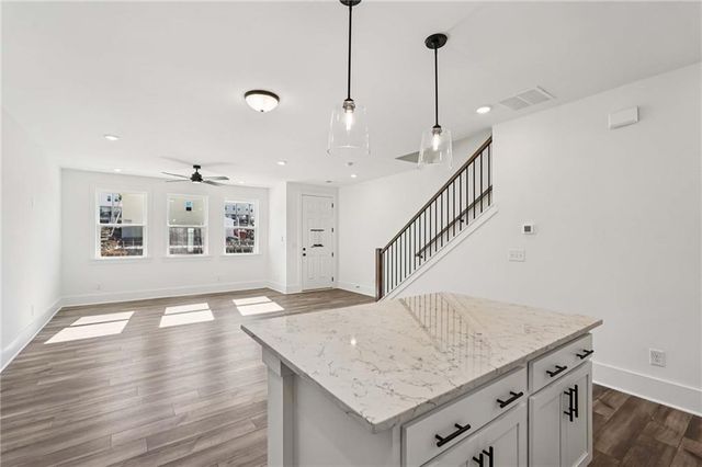 1607 Worley Way NW, Atlanta, GA 30318