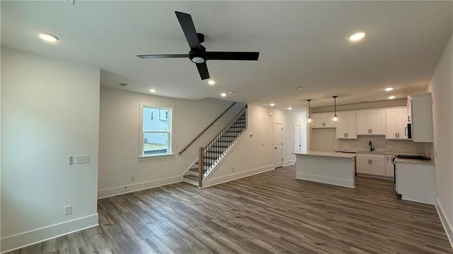 1607 Worley Way NW, Atlanta, GA 30318