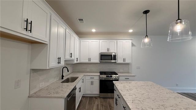 1607 Worley Way NW, Atlanta, GA 30318