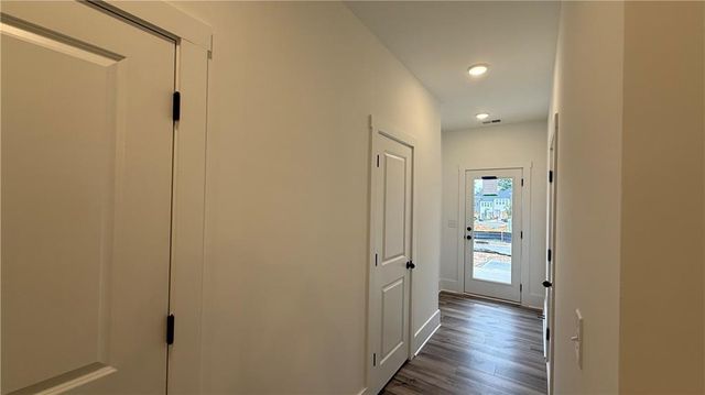 1607 Worley Way NW, Atlanta, GA 30318