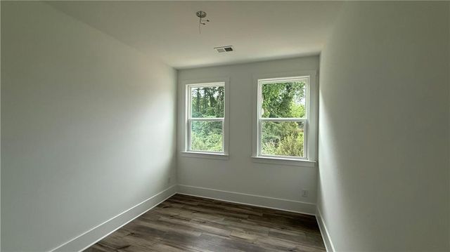 1607 Worley Way NW, Atlanta, GA 30318