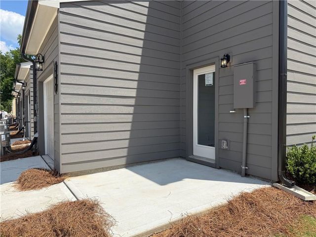 1607 Worley Way NW, Atlanta, GA 30318