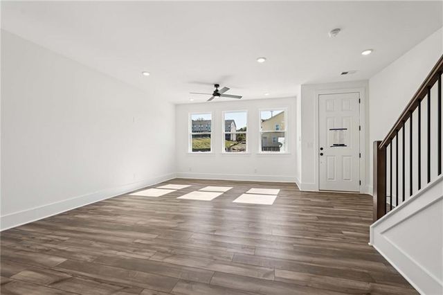1607 Worley Way NW, Atlanta, GA 30318