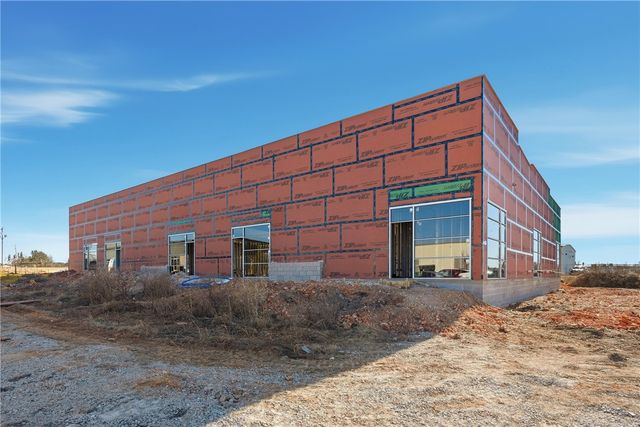 2420 S 8th Street Suite 3, Rogers, AR 72758