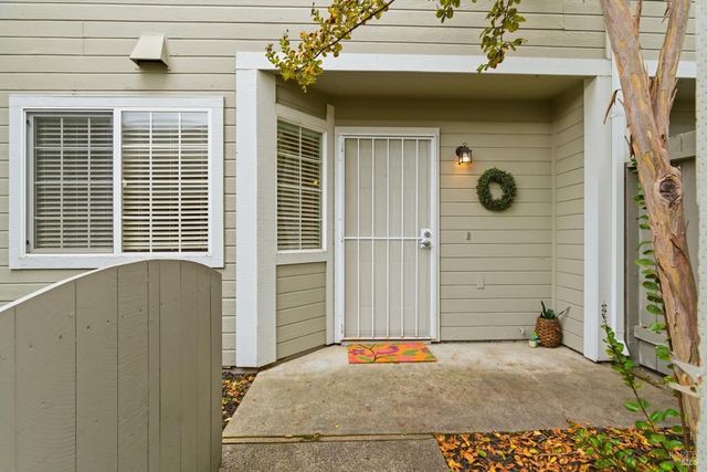 1452 Townview Dr, Santa Rosa, CA 95405