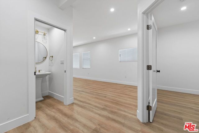 678 E 45th Street, Los Angeles, CA 90011