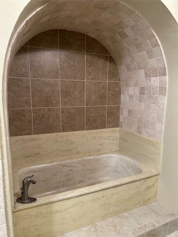 6601 Victoria Avenue, North Richland Hills, TX 76180