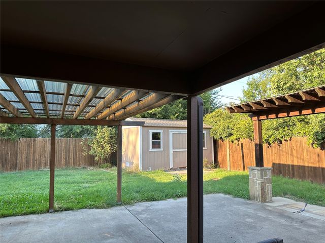 6601 Victoria Avenue, North Richland Hills, TX 76180