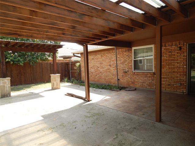 6601 Victoria Avenue, North Richland Hills, TX 76180