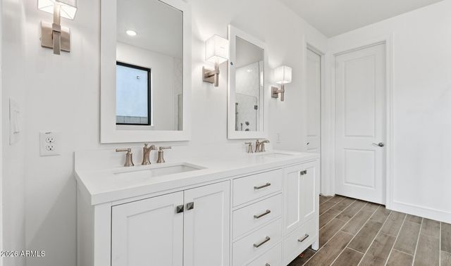 4206 S Springs Drive, Chandler, AZ 85249