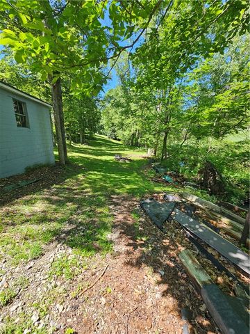 324 Barr Rd, Fawn Twp, PA 15065