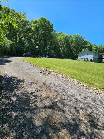 324 Barr Rd, Fawn Twp, PA 15065