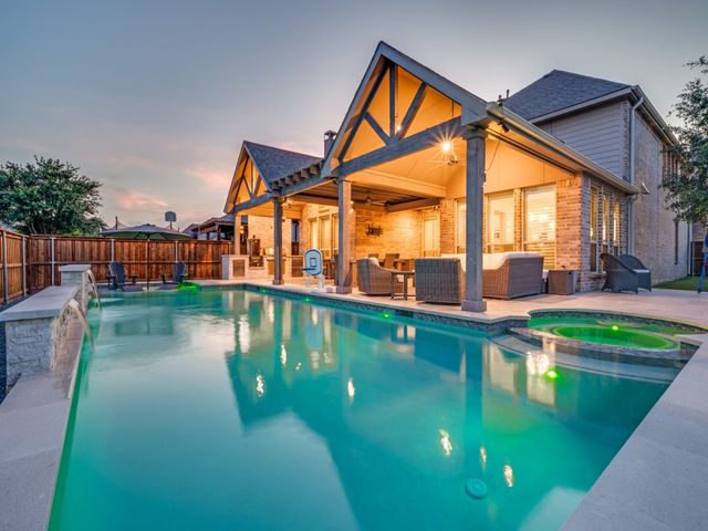 8273 Richmond, The Colony, TX 75056