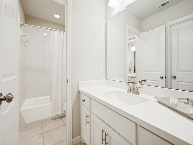 8273 Richmond, The Colony, TX 75056