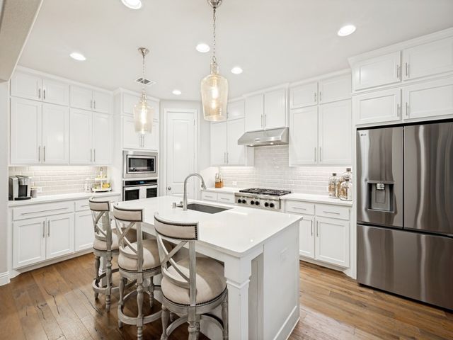 8273 Richmond, The Colony, TX 75056
