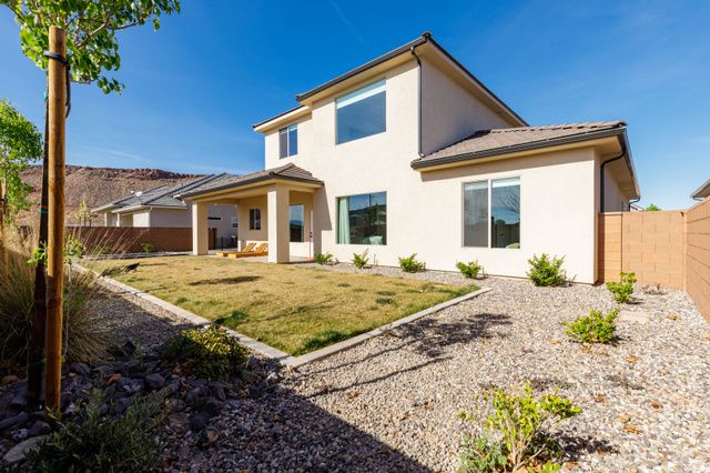 2798 E SMITH CREEK DR, Washington, UT 84780