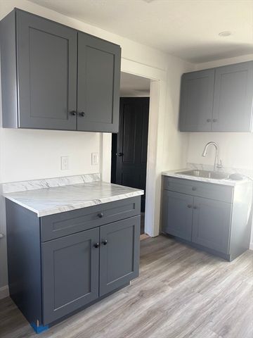 34 Walnut St. 3, Natick, MA 01760