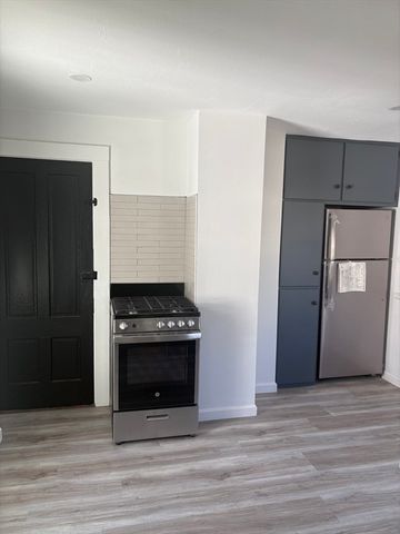 34 Walnut St. 3, Natick, MA 01760