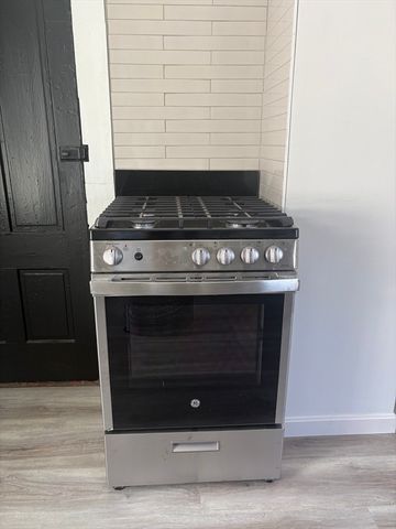 34 Walnut St. 3, Natick, MA 01760