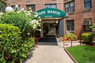100-25 Queens Boulevard 4JJ, Forest Hills, NY 11375