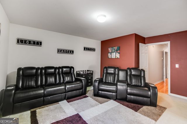 4321 Clairesbrook Lane, Acworth, GA 30101