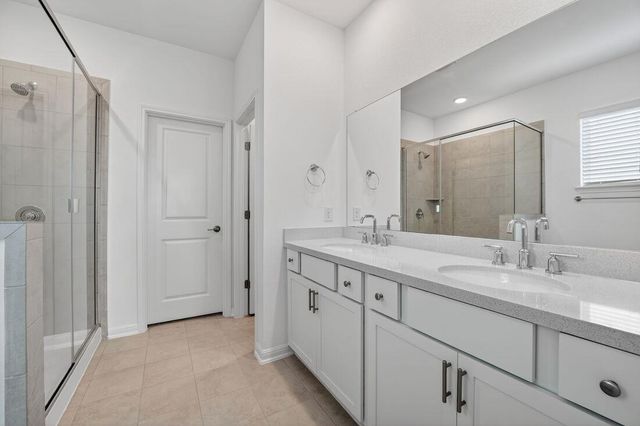 95 Flowers Ave, Hutto, TX 78634