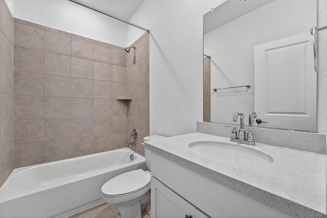 95 Flowers Ave, Hutto, TX 78634