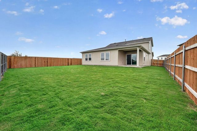95 Flowers Ave, Hutto, TX 78634