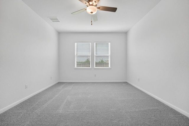 95 Flowers Ave, Hutto, TX 78634