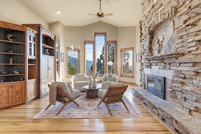 23810 E Broken Lance Ln, Liberty Lake, WA 99019