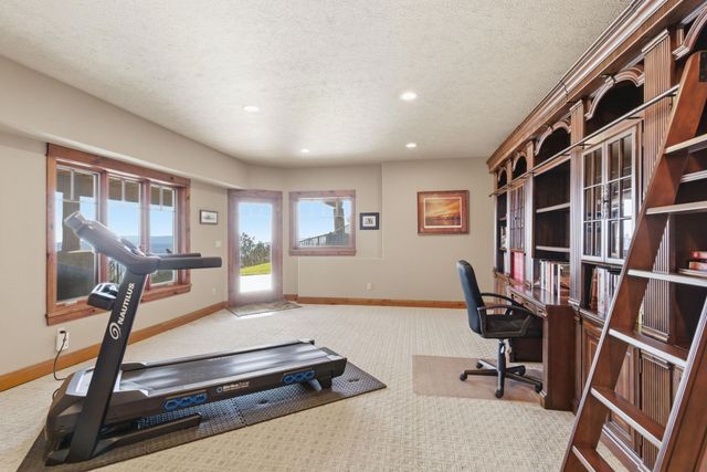 23810 E Broken Lance Ln, Liberty Lake, WA 99019