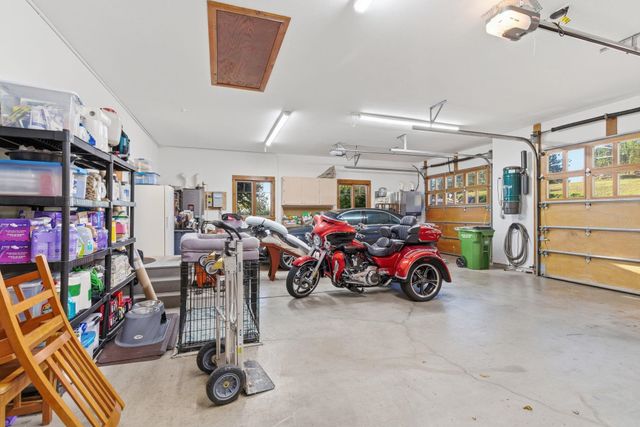23810 E Broken Lance Ln, Liberty Lake, WA 99019