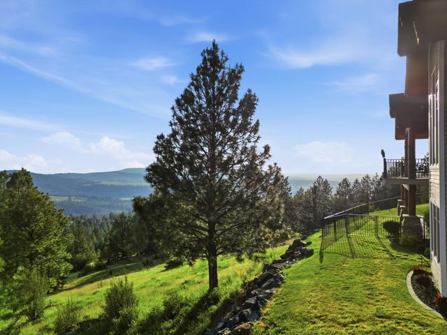 23810 E Broken Lance Ln, Liberty Lake, WA 99019