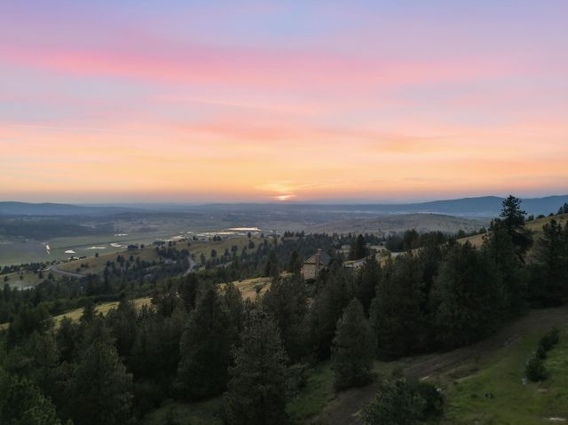 23810 E Broken Lance Ln, Liberty Lake, WA 99019
