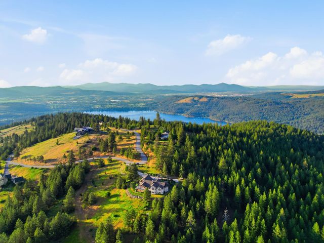 23810 E Broken Lance Ln, Liberty Lake, WA 99019