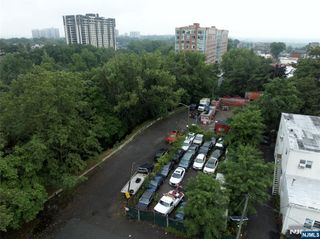 450 E Edsall, Palisades Park, NJ 07650