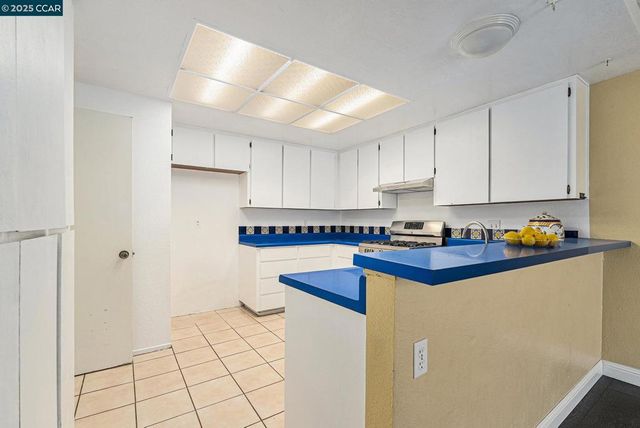2921 19Th St, San Pablo, CA 94806