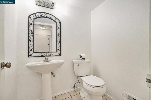 2921 19Th St, San Pablo, CA 94806