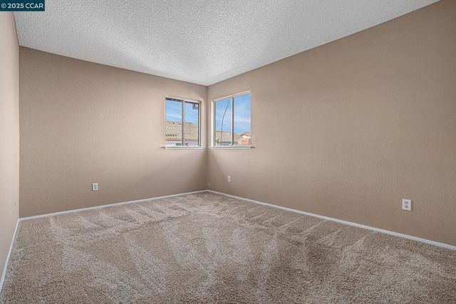 2921 19Th St, San Pablo, CA 94806