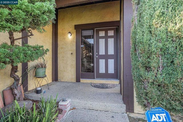 2921 19Th St, San Pablo, CA 94806