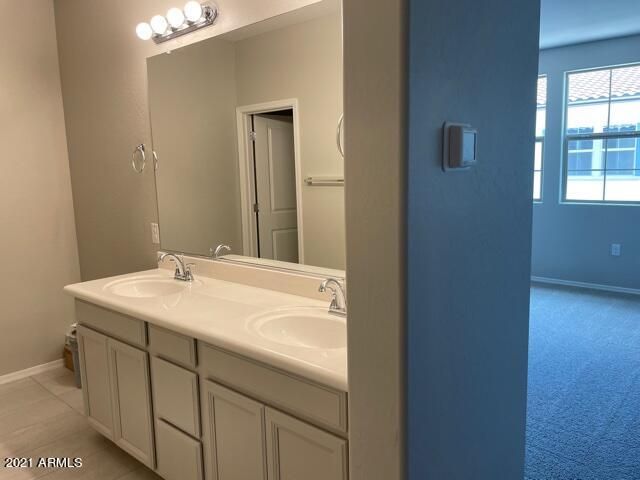 2661 S SULLEY Drive 102, Gilbert, AZ 85295