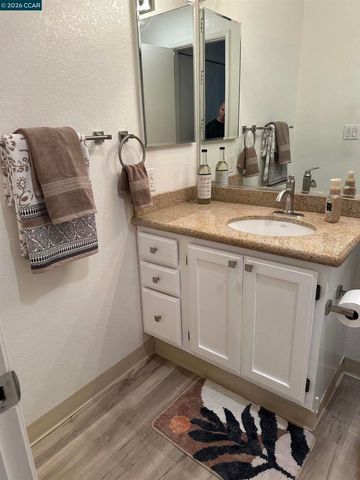 39078 Guardino Dr 209, Fremont, CA 94538