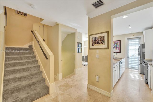 2726 Old Florida Trail, Wilton Manors, FL 33334