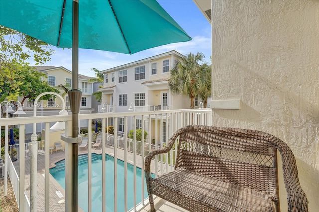 2726 Old Florida Trail, Wilton Manors, FL 33334