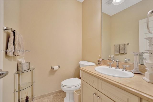 2726 Old Florida Trail, Wilton Manors, FL 33334