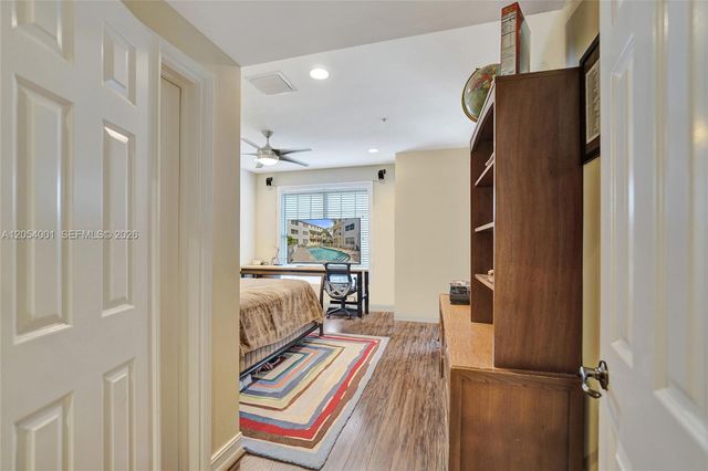 2726 Old Florida Trail, Wilton Manors, FL 33334